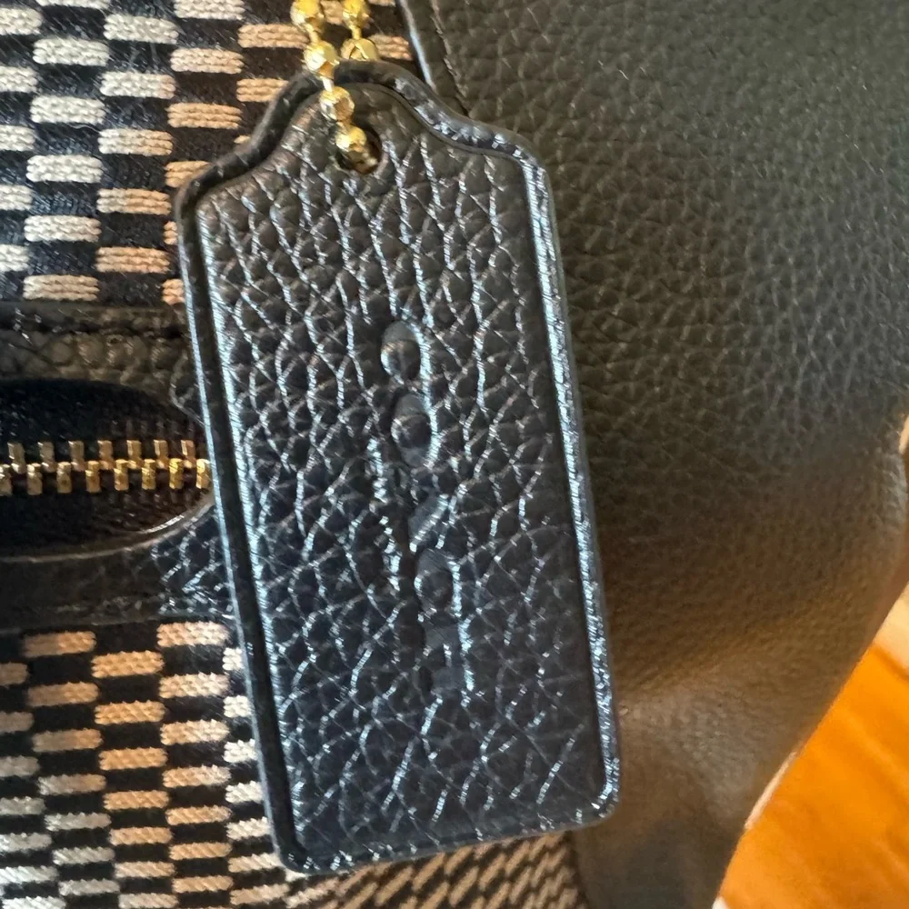 Coach - 2018 Legacy Jacquard Prairie Satchel w/Crossbody Strap EUC - Picture 4 of 9